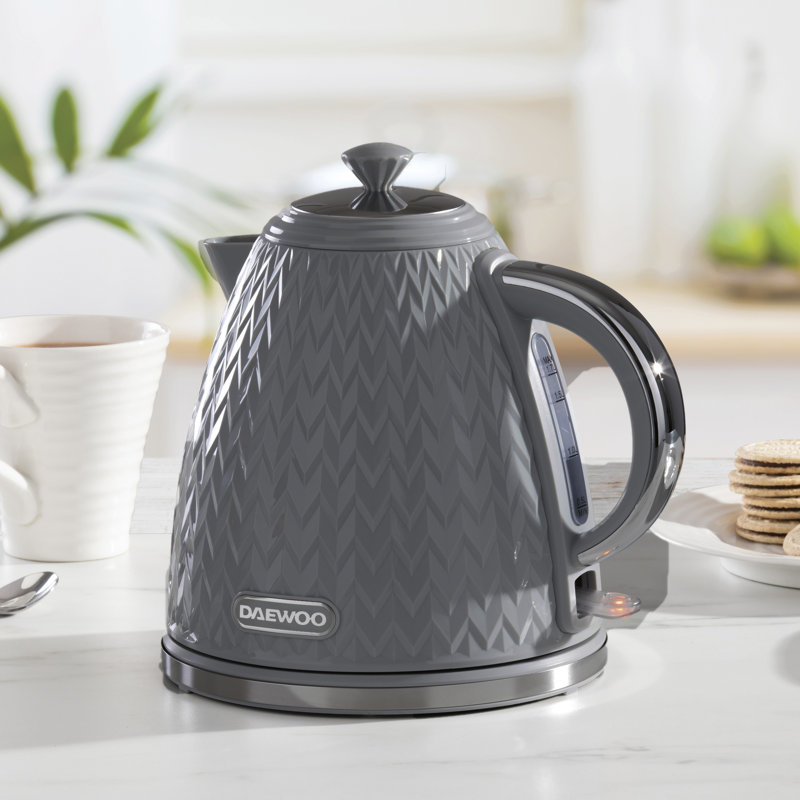 Daewoo Pyramid 1.7L Electric Kettle Daewoo Pyramid 1.7L Electric Kettle